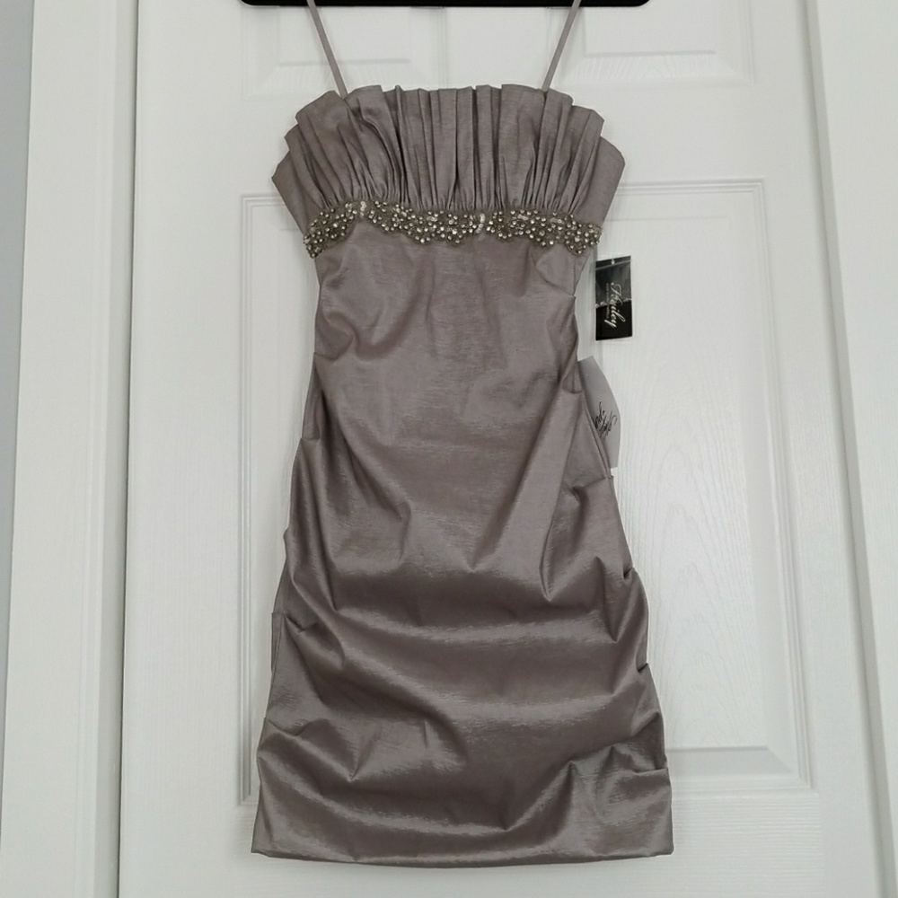 Hailey Adrianna Papell Mini Gray Metallic Dress 4